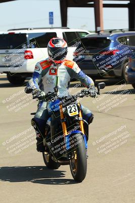 media/Sep-20-2025-TrackDaz (Sat) [[27f0cde673]]/Around the Pits/